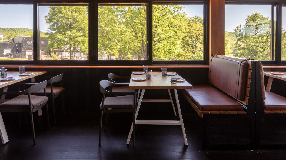 KITCHEN_TABLE_8